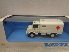Verem 1:43 Mercedes Unimog Ambulance