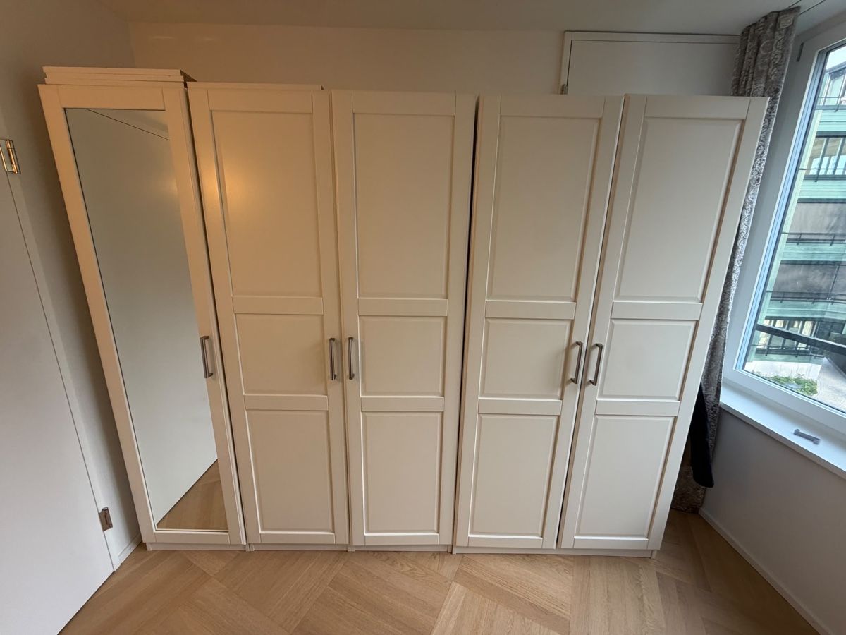 Armoires: Weisser PAX Schrank – D'occasion à Zürich par nat_z6kt