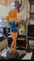 vintage statua