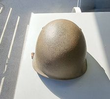 Schweizer Militärhelm