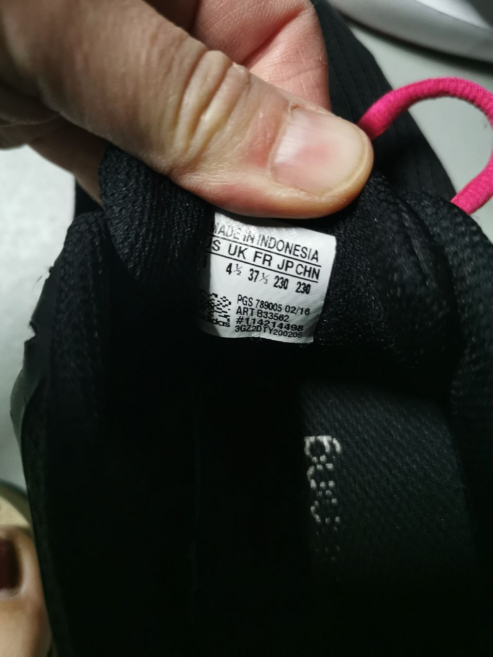 Adidas Scarpe da donna: Adidas seamfree running  – Usato da Mühlethurnen venduto da GaspAnita 2