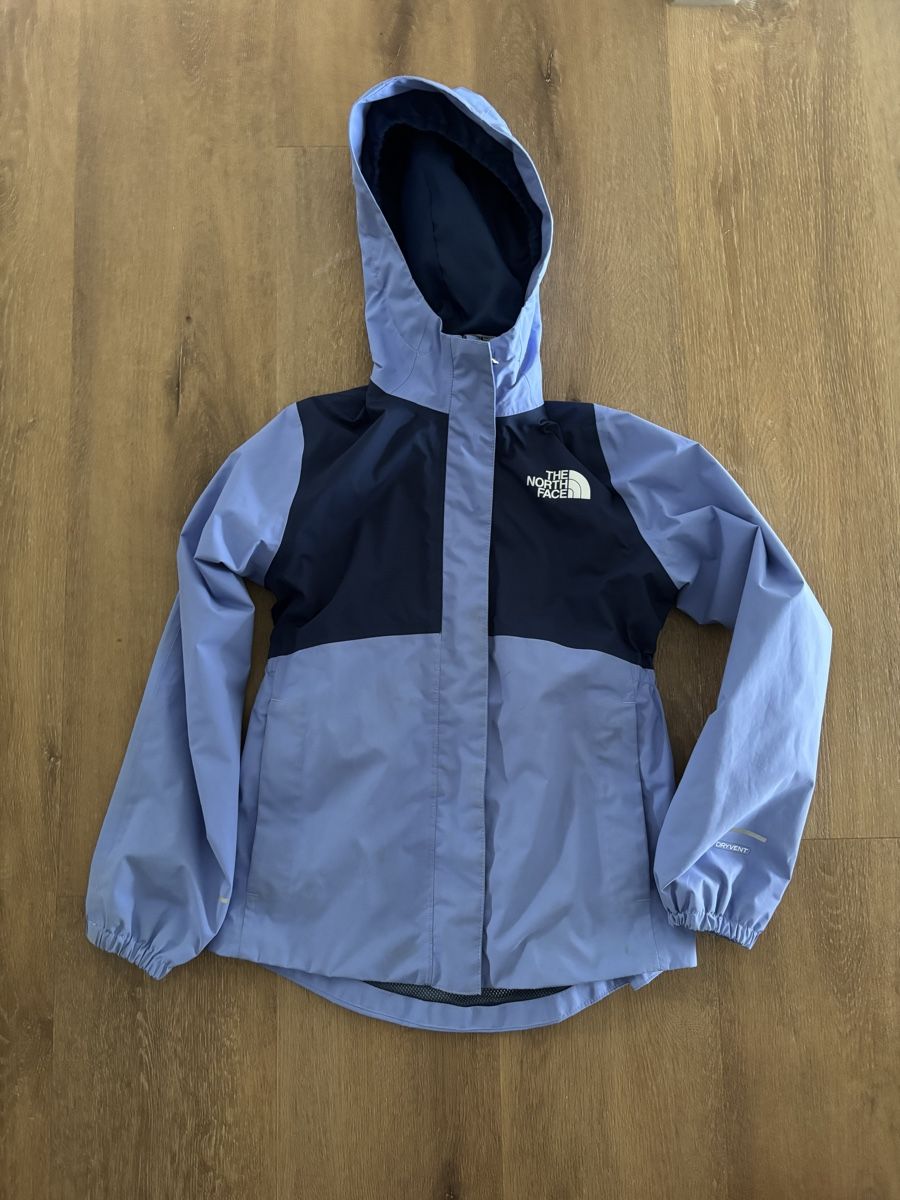 North Face Jacken & Mäntel: The North Face Regenjacke Gr. 128 – Gebraucht aus Netstal von ali_x5fx