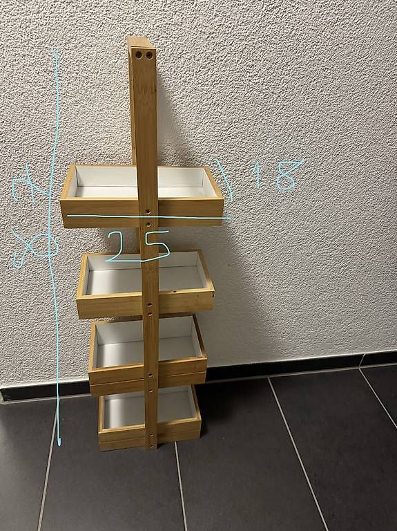 Scaffali: Kleines Badezimmerregal – Usato da Zürich venduto da justin27 2