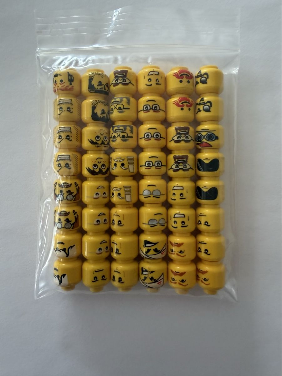 Lego Giocattoli: Lego Minifiguren Köpfe, Mix, 48 Stück  – Usato da Rheinfelden venduto da zim_2hqc