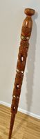 Handgeschnitzter Maori-/Tiki-Stab aus Holz – 90 cm