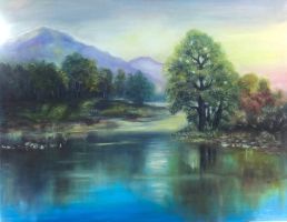 Tiefblauer Spiegel und Echo der Wälder