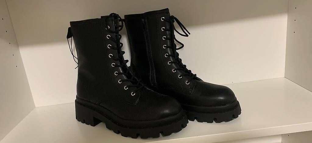 Damenschuhe: Stiefel  – Gebraucht aus Winterthur von Jenny_Blondie
