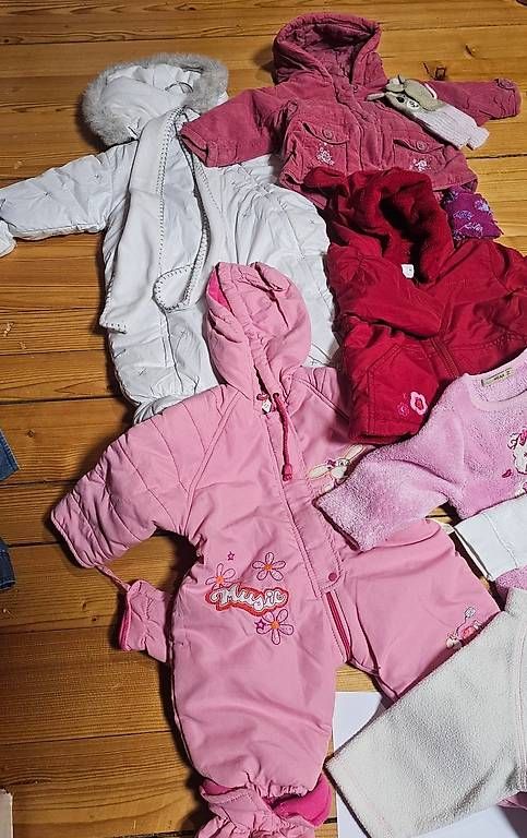Lotti & Set di vestiti: Kleiderpaket Grösse 74 Mädchen (10Stk) – Usato da Grosswangen venduto da Glod 2