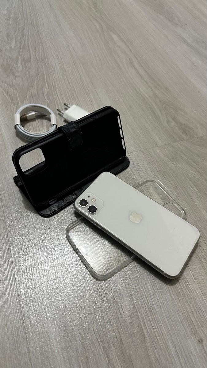 Apple Telefoni cellulari / Smartphones: iPhone 11 128GB – Usato da FRIBOURG venduto da Oliveira94 5