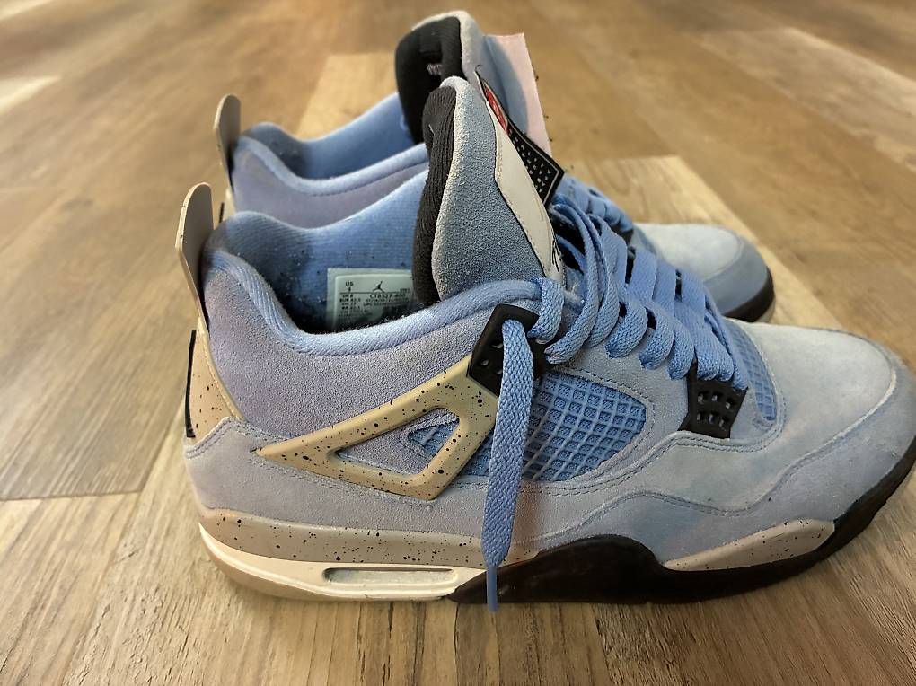 Herrenschuhe: Jordan 4 UNC – Gebraucht aus Dübendorf von max_2x9t
