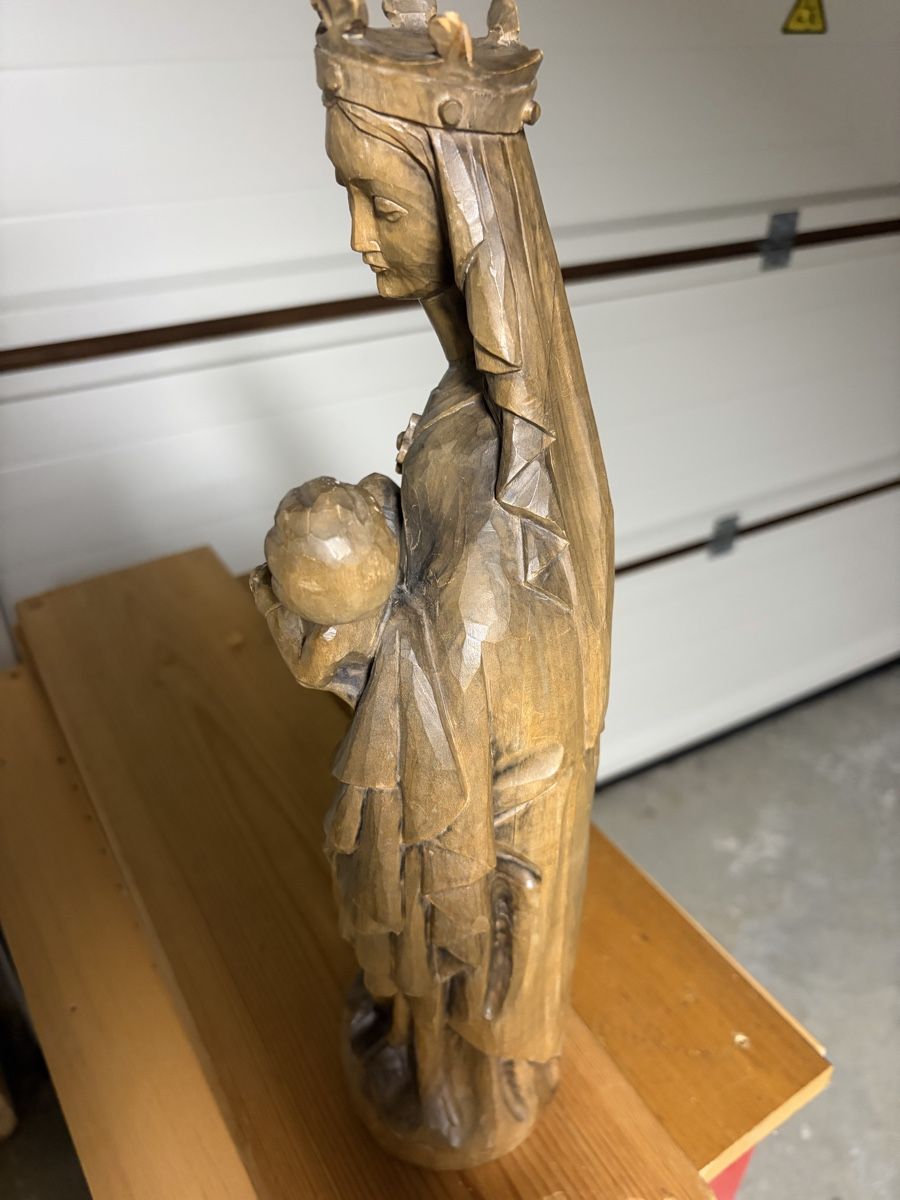 Figurines: Madonna mit Kind, handgeschnitzt, ca. 40cm hoch – D'occasion à Hägendorf par StuderPascal