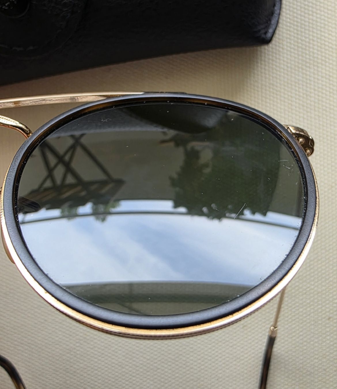 Ray-Ban Lunettes & Verres: Ray-Ban Round Double Bridge | État Excellent – D'occasion à Cortaillod par Amira_Nad 6