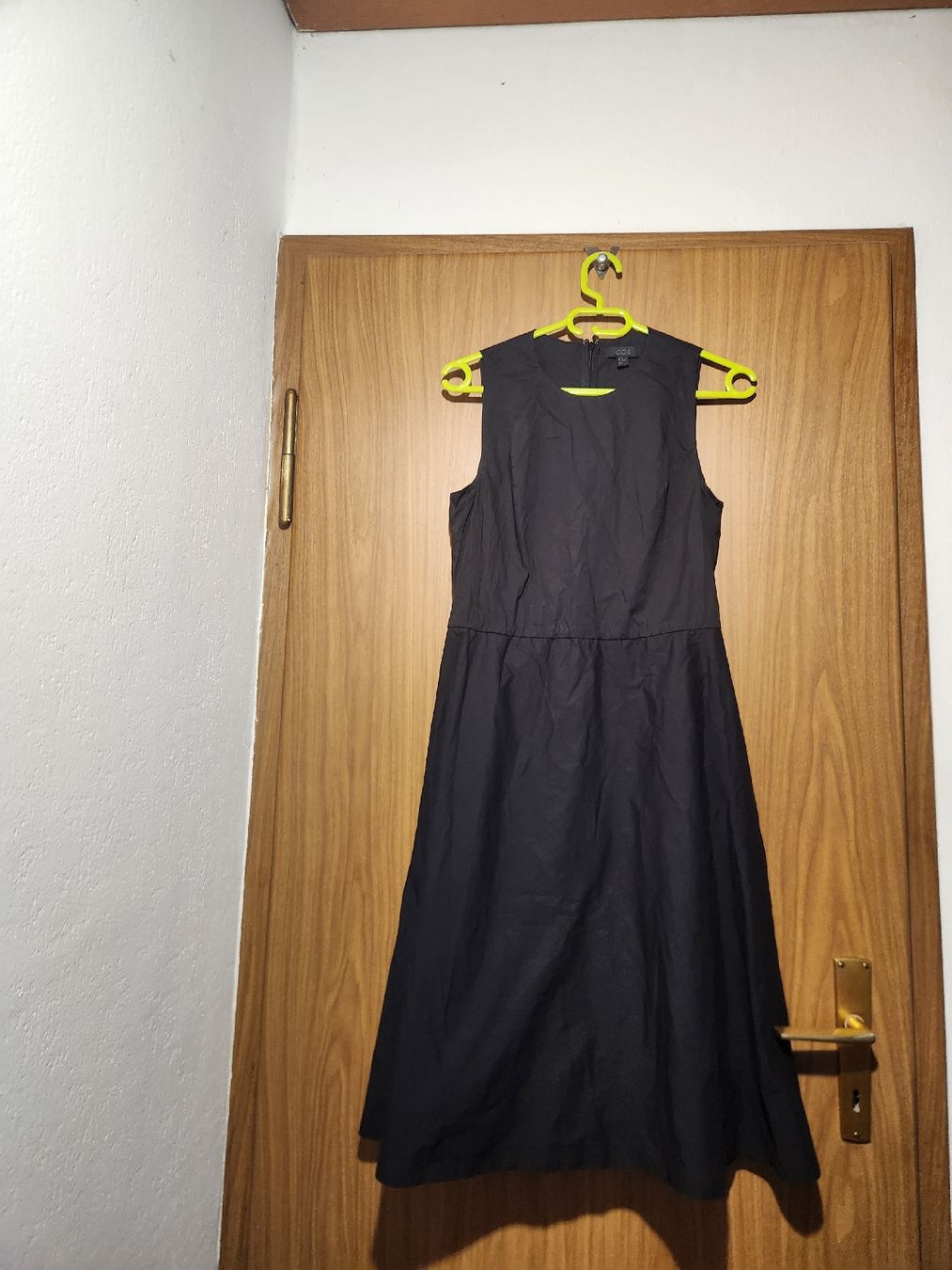 Cos Vestiti: Robe COS noire taille 38  – Usato da Niedergösgen venduto da Eva2410 1