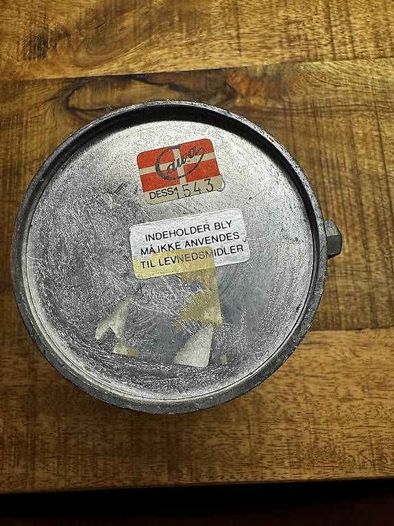 Tasses: Alte Becher  – D'occasion à Seuzach par Wolf936 2