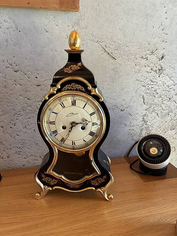 Orologi da terra & Orologi da parete: Horloge Neuchâteloise  – Usato da Ollon VD venduto da inf_jg9f