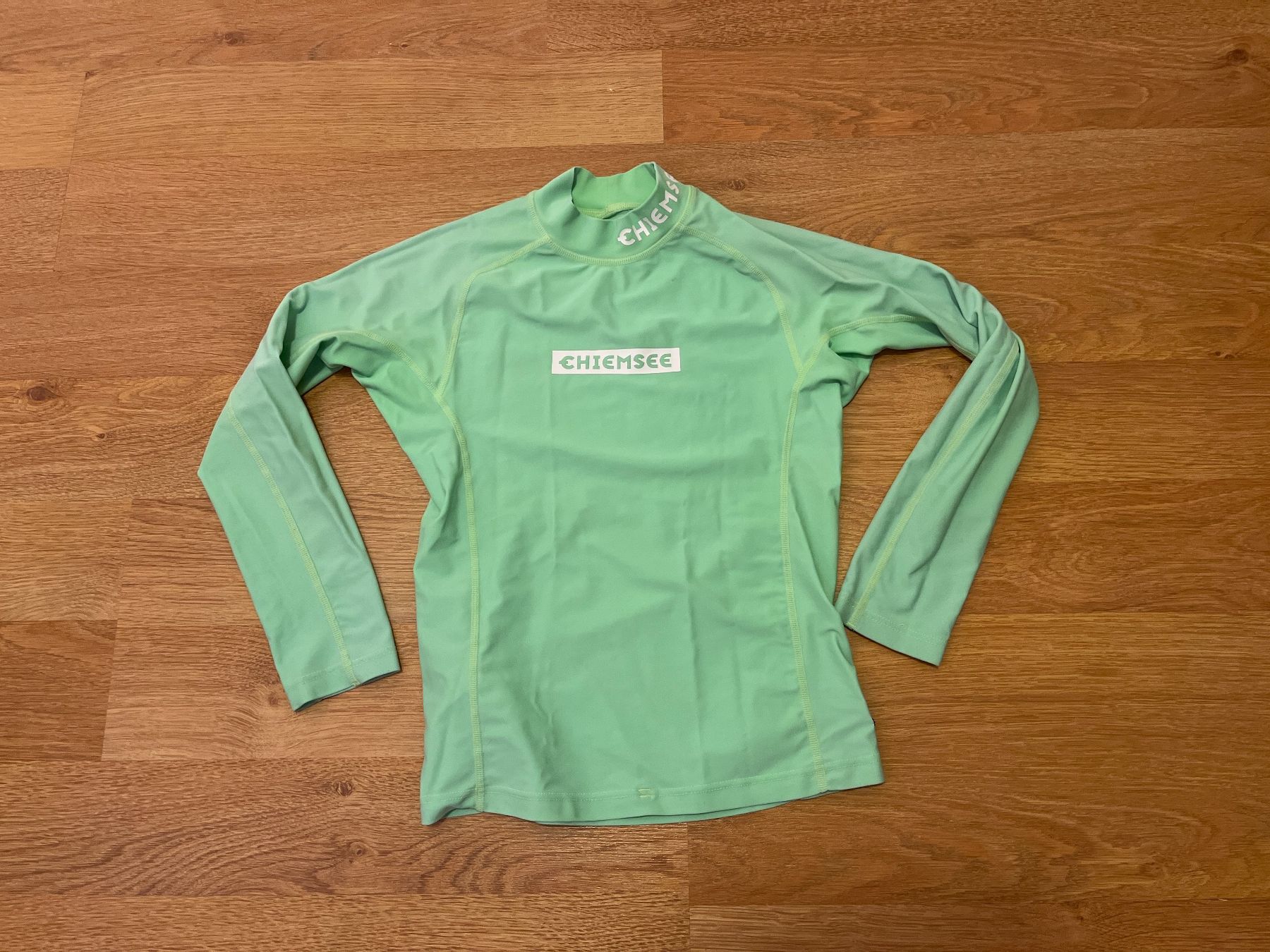 Chiemsee Costumi da bagno: Rash Guard Chiemsee taille 134 – Usato da Genève venduto da fyshbird