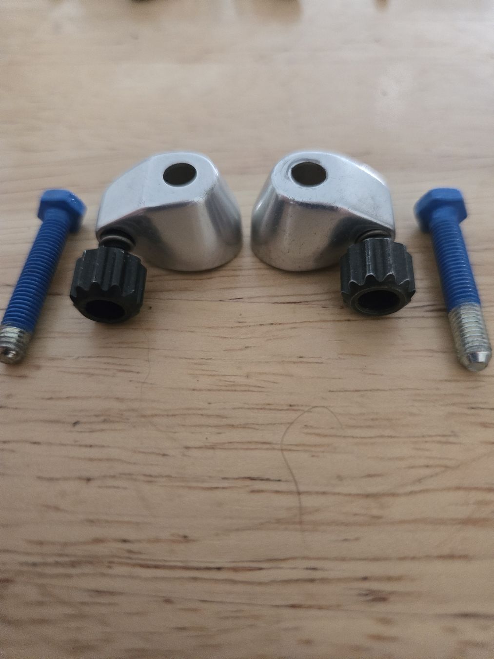 Campagnolo Pièces détachées: Passages de gaines vitesses pour ancien cadre course. – Neuf avec emballage d'origine à Genève par xso_dm5n 1