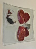 Glasobjekt mit Herzen und Verzierungen Neu