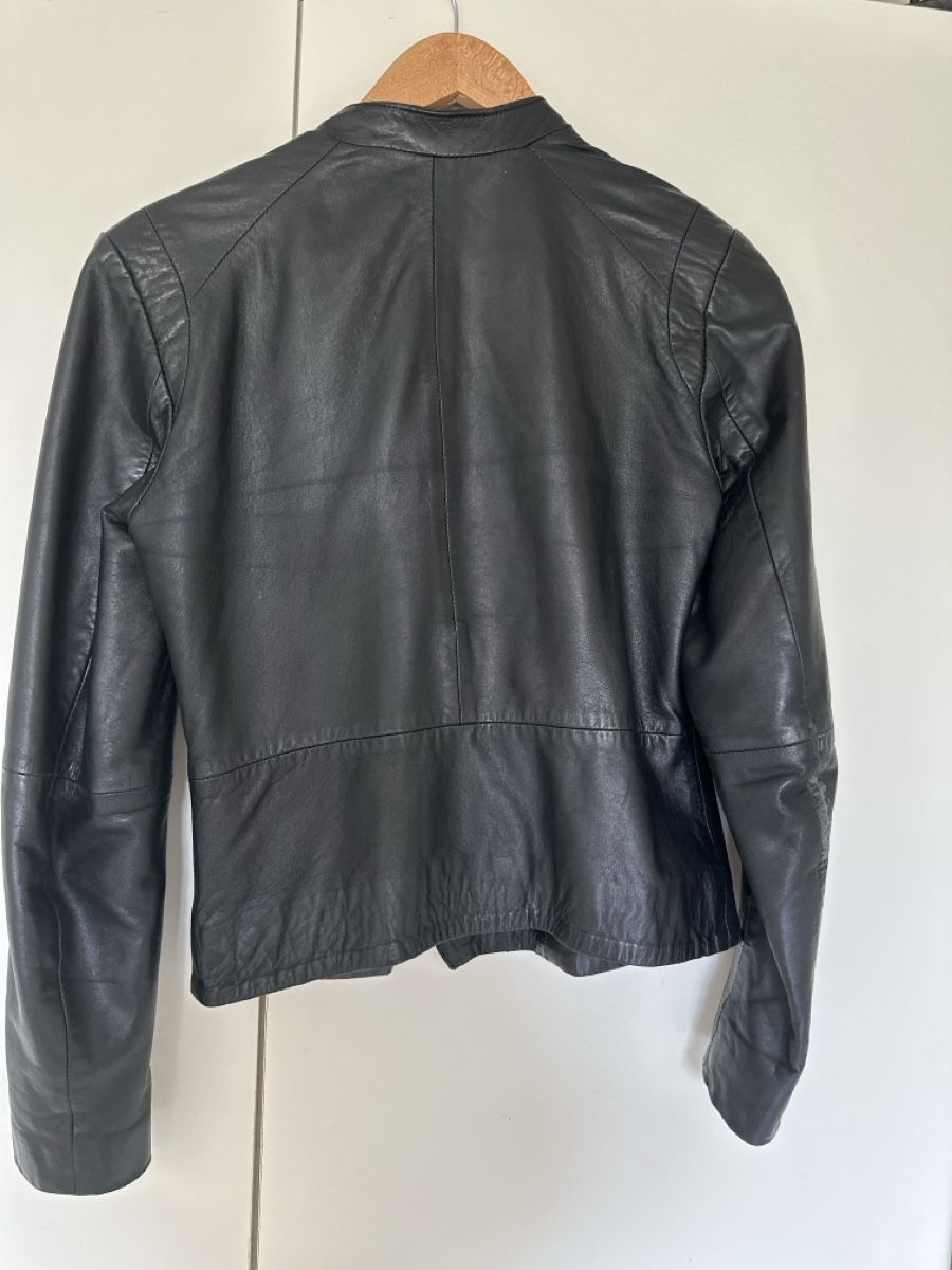 Calvin Klein Giacche: Calvin Klein Black Leather Jacket, Size S - Great Find! – Usato da Zürich venduto da car_68nt 5