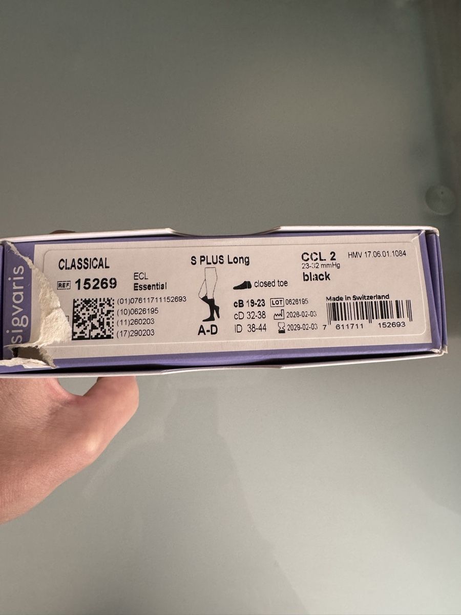Sigvaris Calze: Calze compressione Sigvaris Essential S Plus lungo nero – Nuovo e nell'imballaggio originale da Grono venduto da tes_6t5v 1