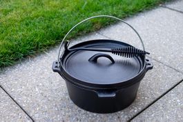 usseisentopf / Dutch Oven 3.5 L mit Hebehaken