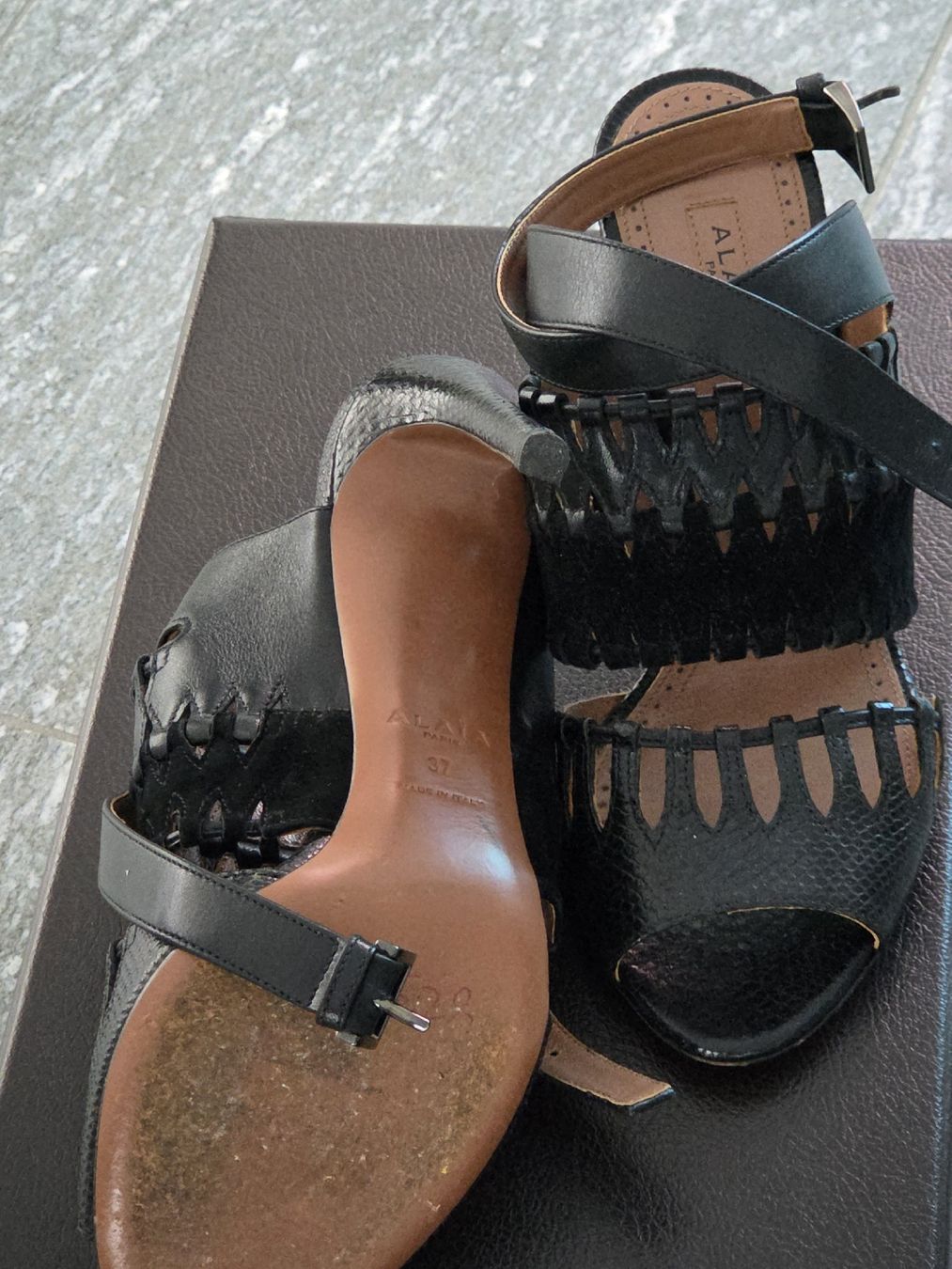 Scarpe da donna: Alaia Schuhe GR 37 mit Karton – Usato da Luzern venduto da annabelle25 5