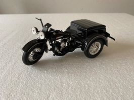 1947 Harley-Davidson Servi-Car 1:12 , Schwarz
