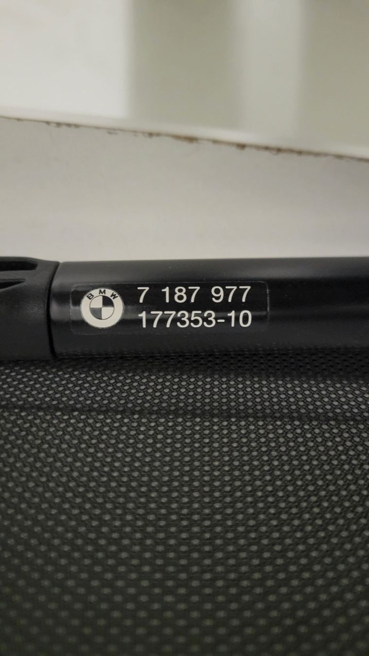 BMW Alle Autoersatzteile: BMW WINDSCHOTT Model 118-120 jg 2013 – Gebraucht aus Bülach von Loser 2
