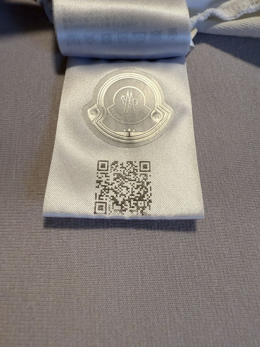 Moncler T-shirt: Moncler T-Shirt | Grösse M, weiss – Nuovo (secondo la descrizione) da Küsnacht ZH venduto da Wozdav 3