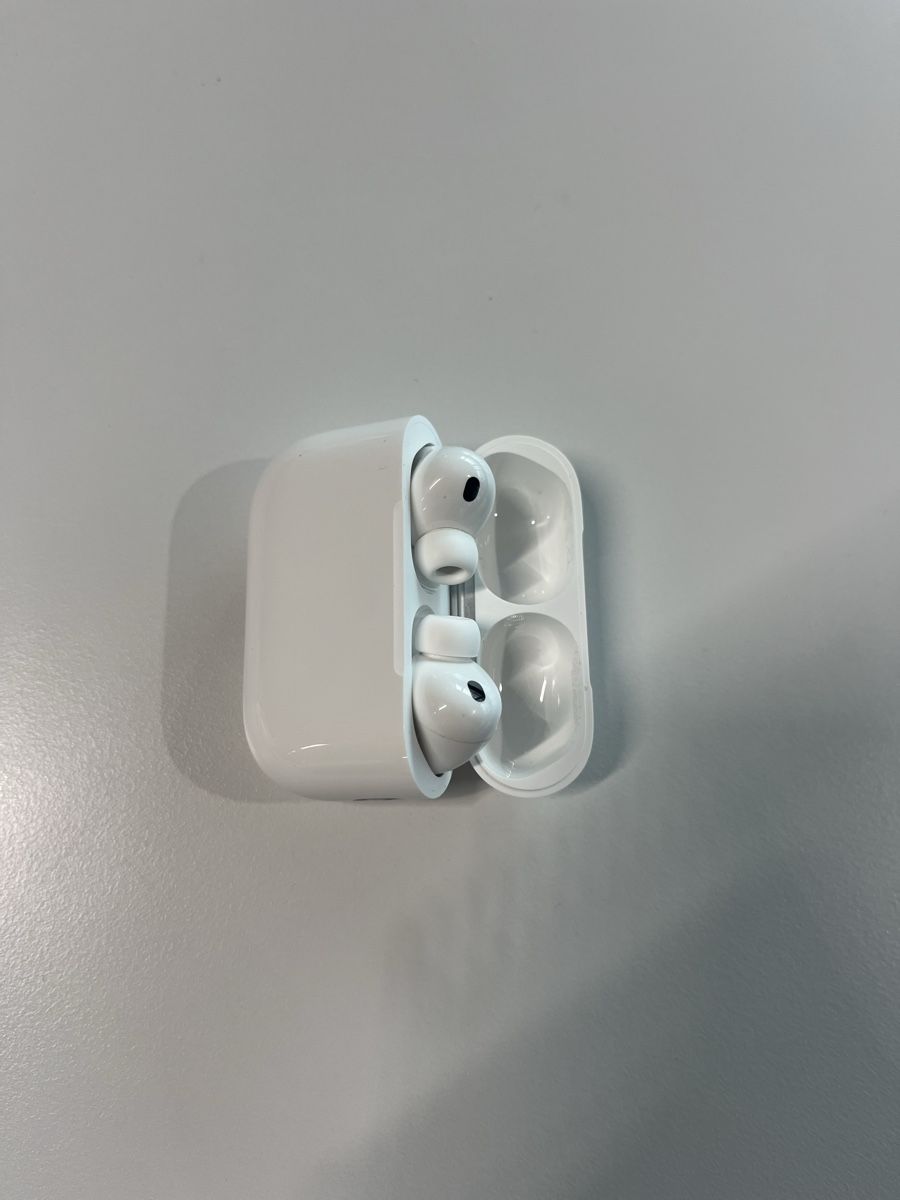 Apple Kopfhörer: Airpods Pro3 – Neu (gemäss Beschreibung) aus Luzern von ali_vq9f 1
