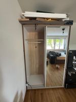 Doppelschrank mit Schiebetüre (1x Spiegel)