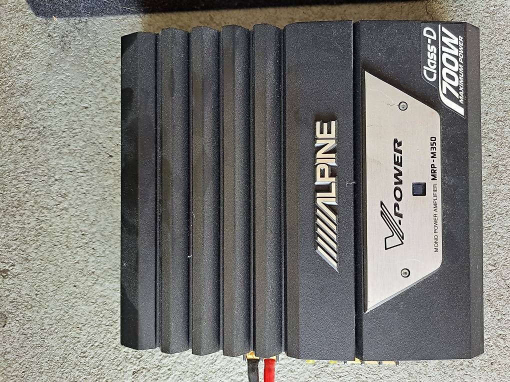 Lautsprecher: Alpine Subwoofer mit Verstärker  – Gebraucht aus Rothrist von WOB13 3