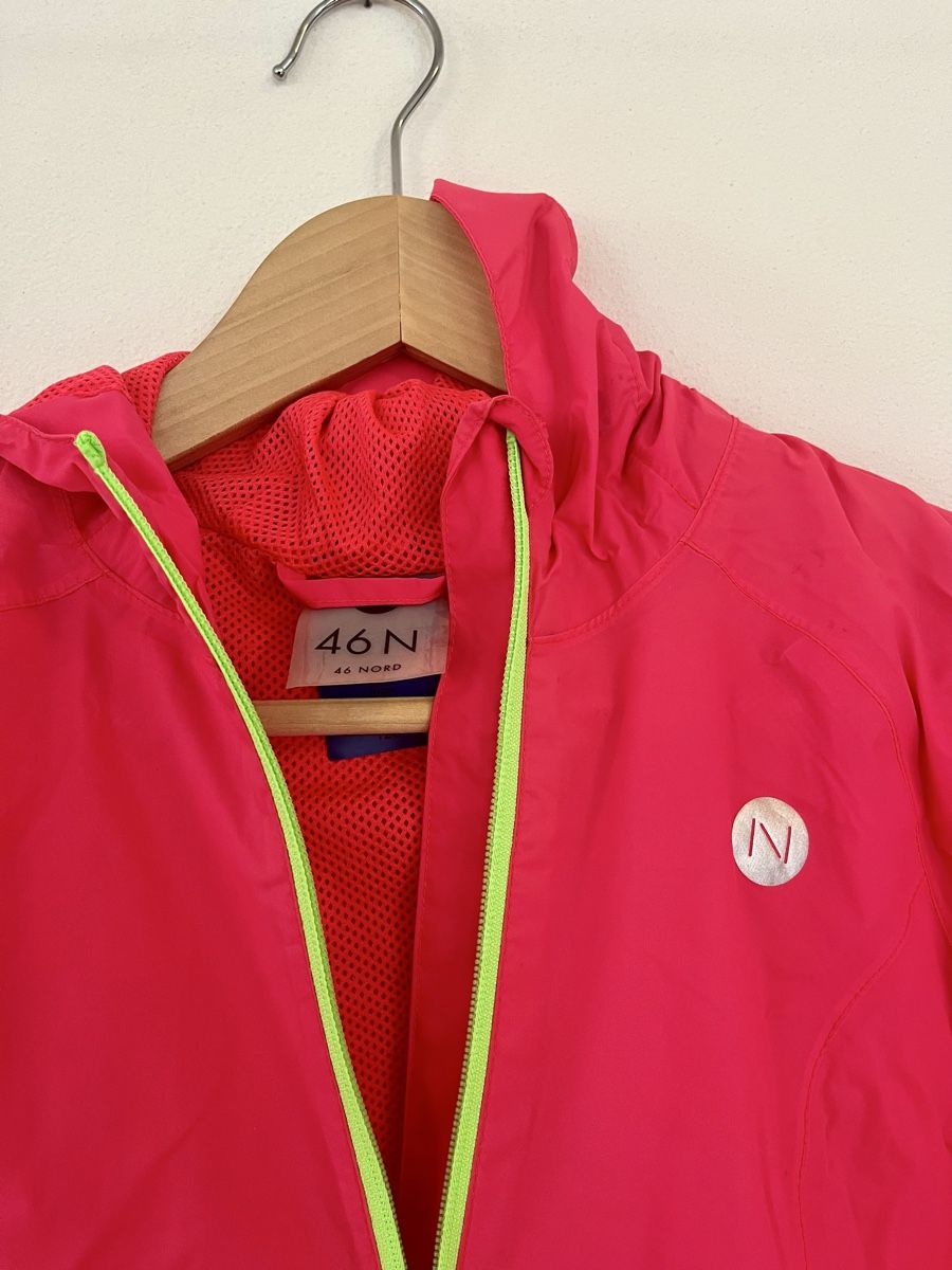 46 Nord Giacche & Cappotti: Regenjacke neonpink, Grösse 128 – Usato da Jonschwil venduto da Theswissmiss 2