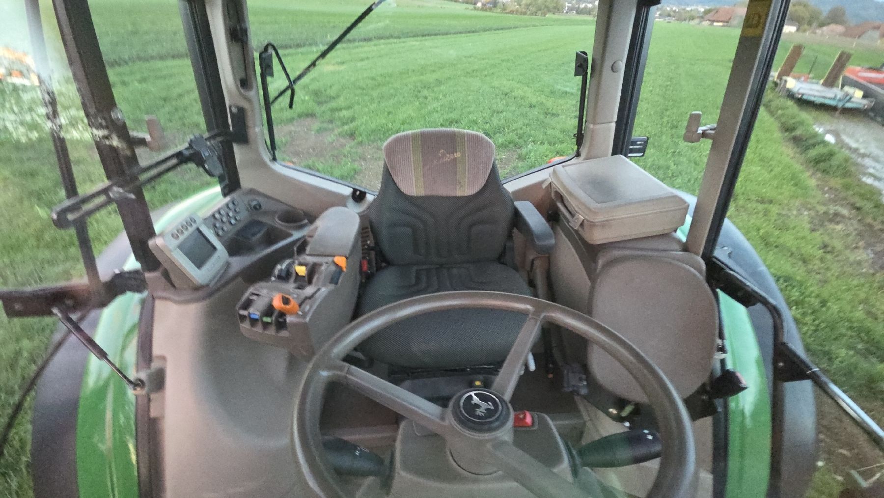John Deere Trattori: John Deere 6630 Premium – Usato da Kirchlindach venduto da User_246764 7