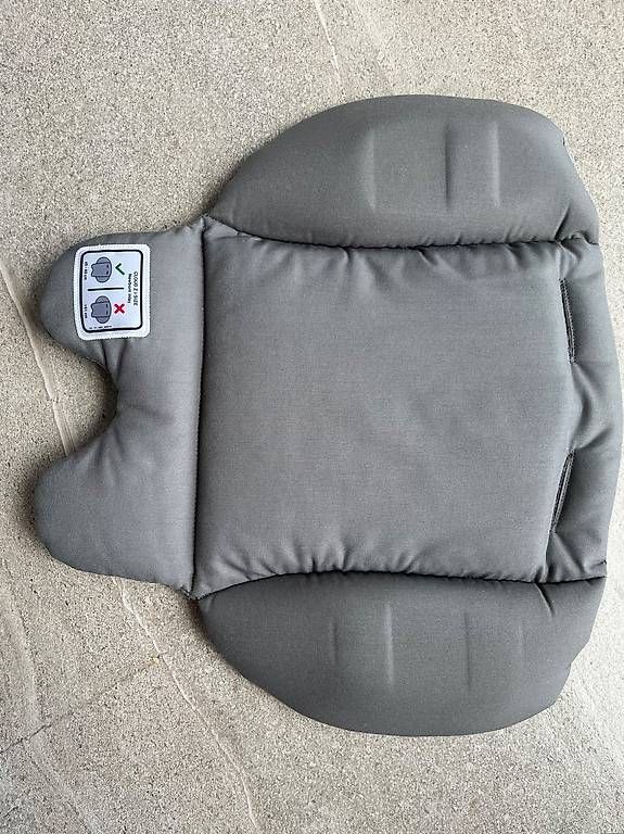 Seggiolini per auto: Cybex Babyschale grau (Cloud Z i-size) – Usato da St-Prex venduto da buc_y6n7 4
