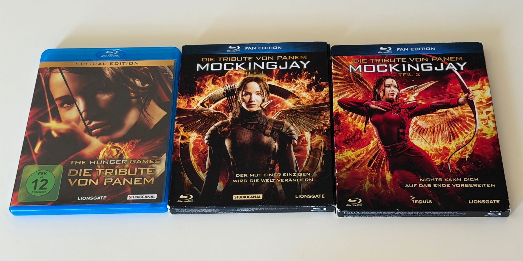 Tutti i DVDs: Die Tribute von Panem Blu-ray Hunger Games + Mockingjay 1+2 – Usato da Altstätten SG venduto da sheamus