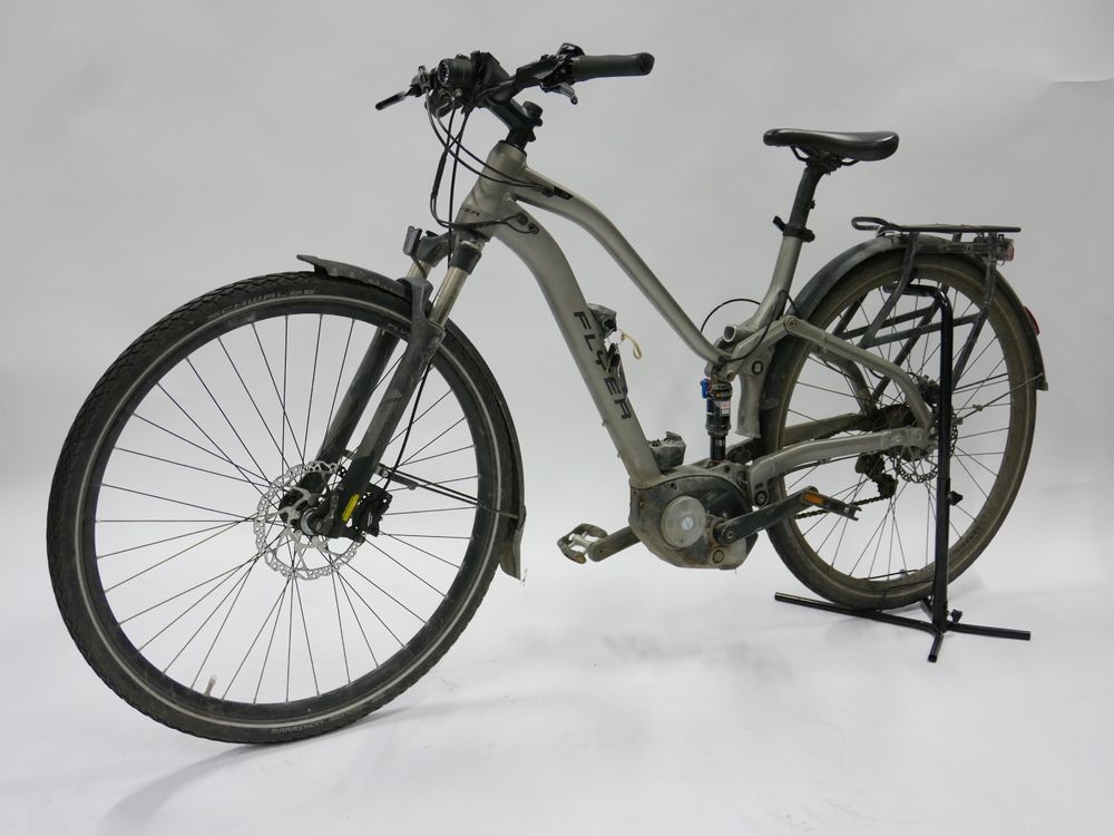 FLYER TX 7.00 / 25km/h / Rahmen defekt / Ohne Akku+Display Kaufen auf