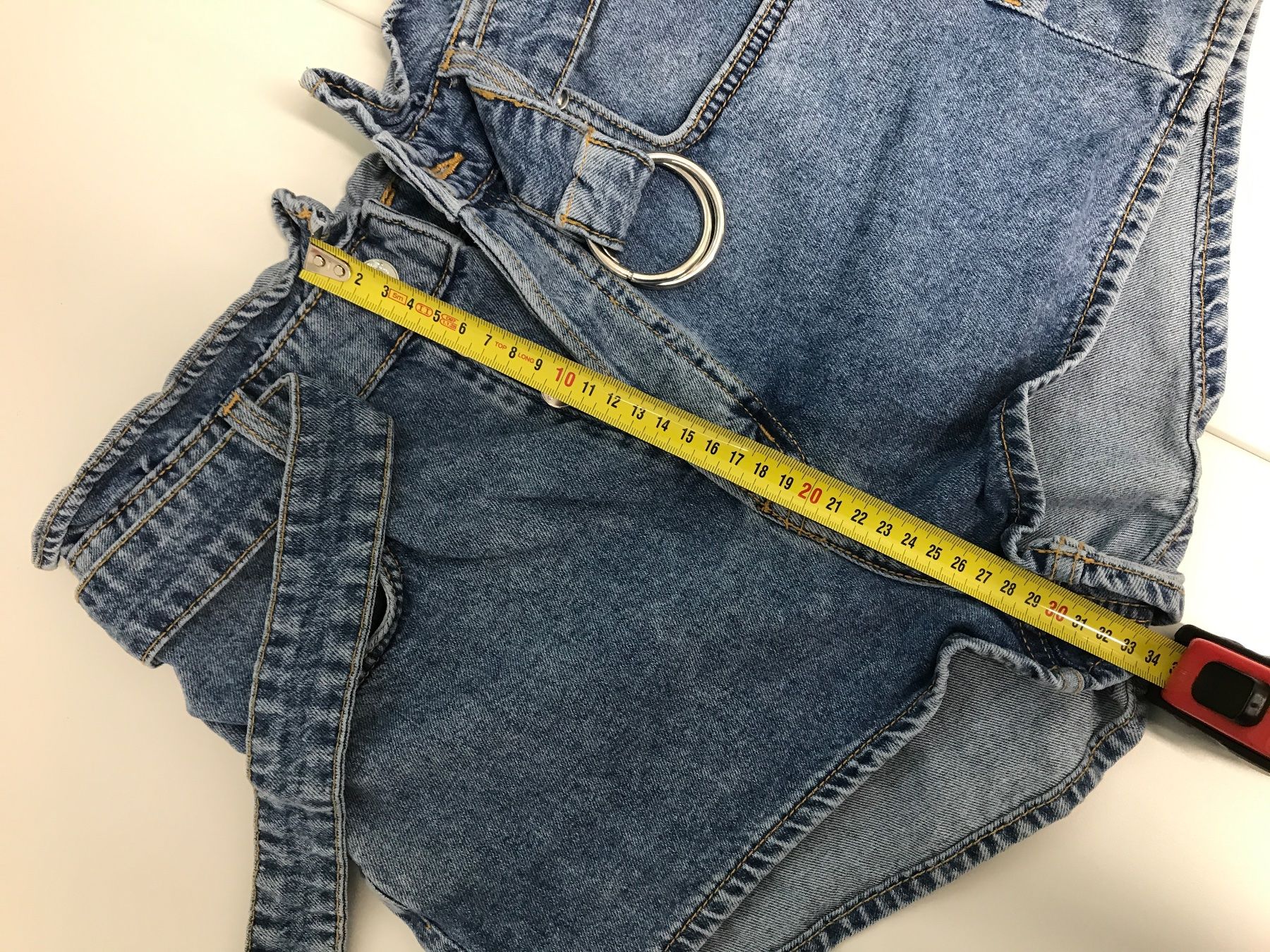 Jeans: Jeans Shorts Gr 36 – Usato da St. Margrethen SG venduto da kellenbh 3