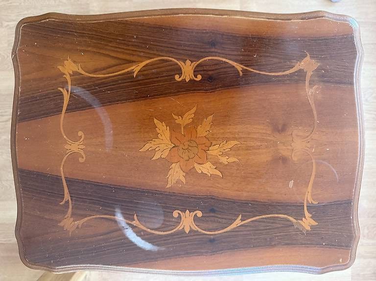 Set di tavolo e panche: 2er Set Serviertische antiker Stil mit Intarsien – Usato da Thun venduto da ani_zp66 1