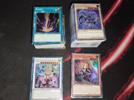 Lot de cartes Yu-Gi-Oh. état neuf