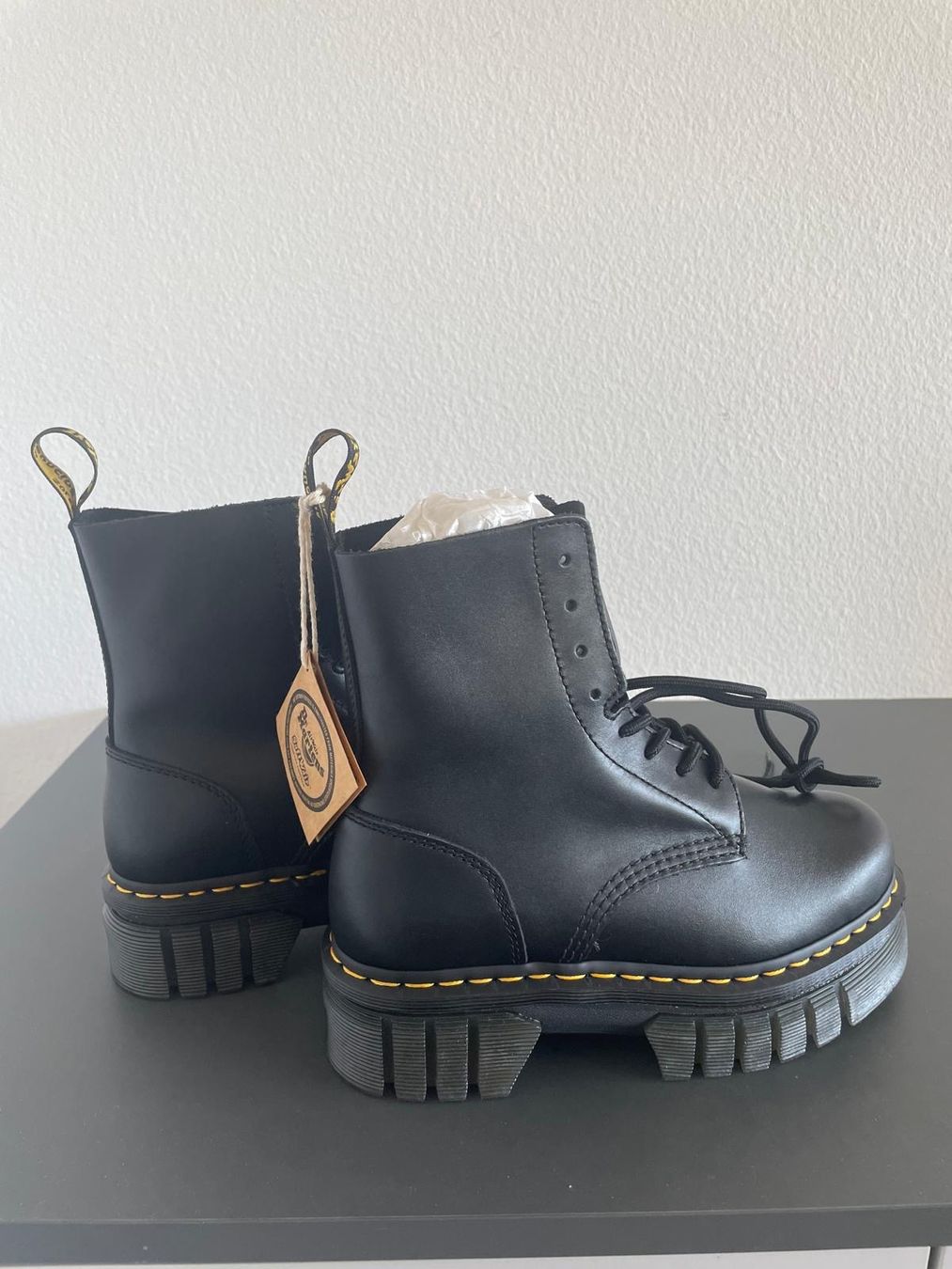 Dr. Martens Chaussures hommes: Doc Martens Schuhe – D'occasion à Luzern par ale_59b6 7