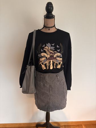 Schwarzes Pilz-Sweatshirt, Grösse M, Herbst-Look🍄🍁🍂