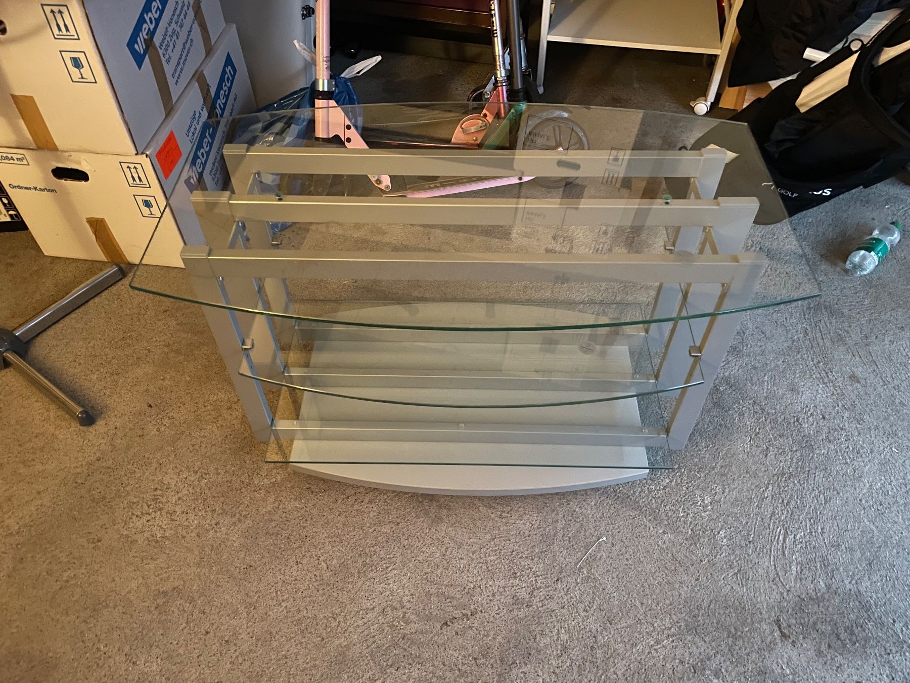 Tavoli: Modern Glass Table with 3 Shelves – Nuovo (secondo la descrizione) da Zug venduto da leo_tt5c 1