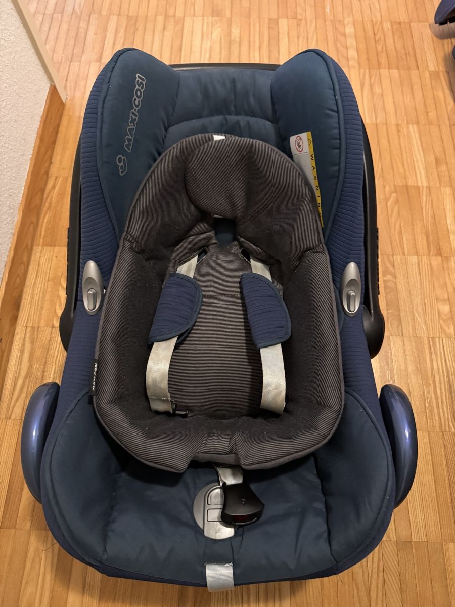 Maxi-Cosi Seggiolini per auto: Maxi Cosi Pebble inkl. Isofix Station – Usato da Winterthur venduto da ForsterF 1