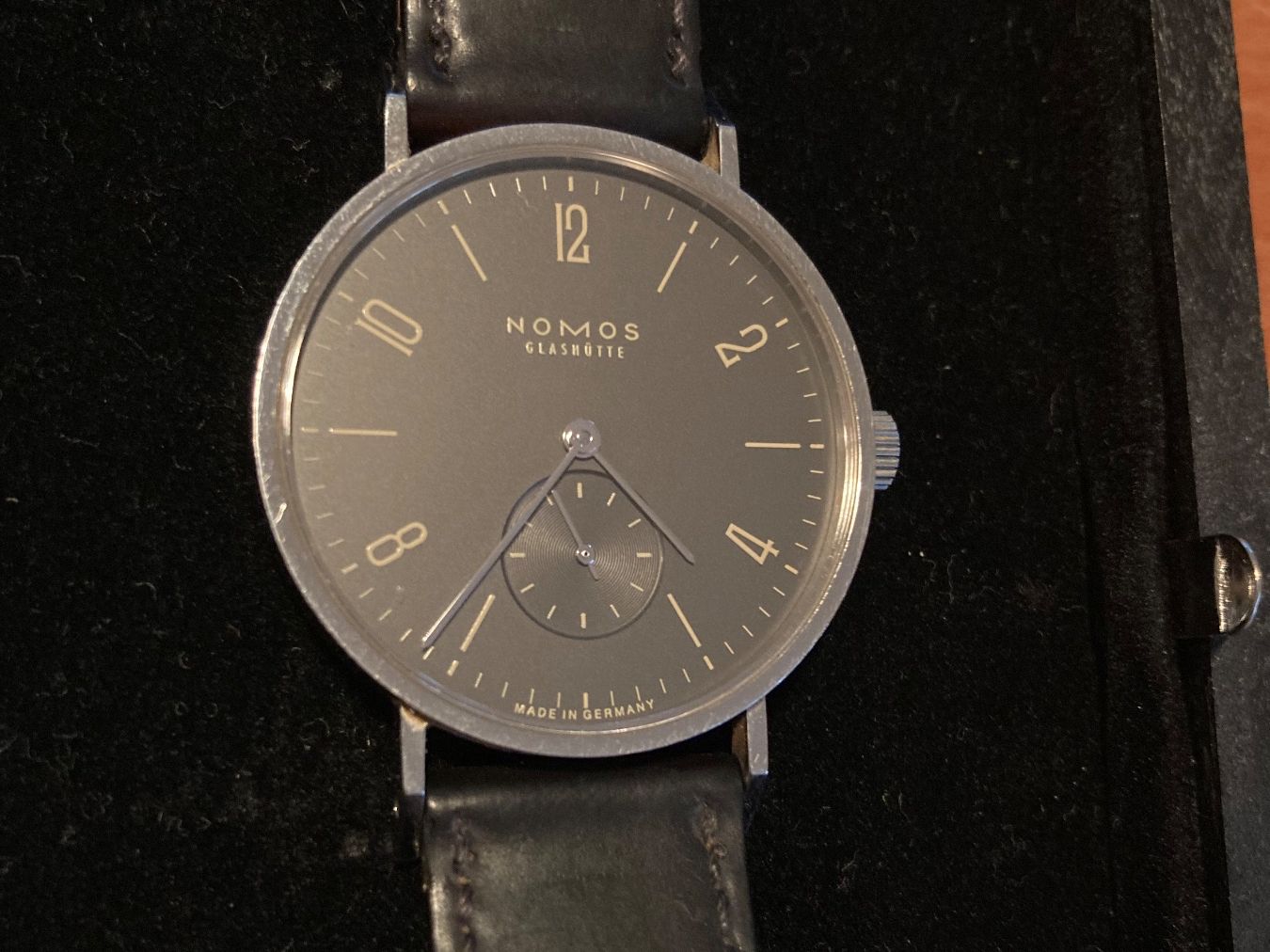 Nomos Orologi: Nomos Tangente Ruthenium 178 – Usato da Fislisbach venduto da alex727