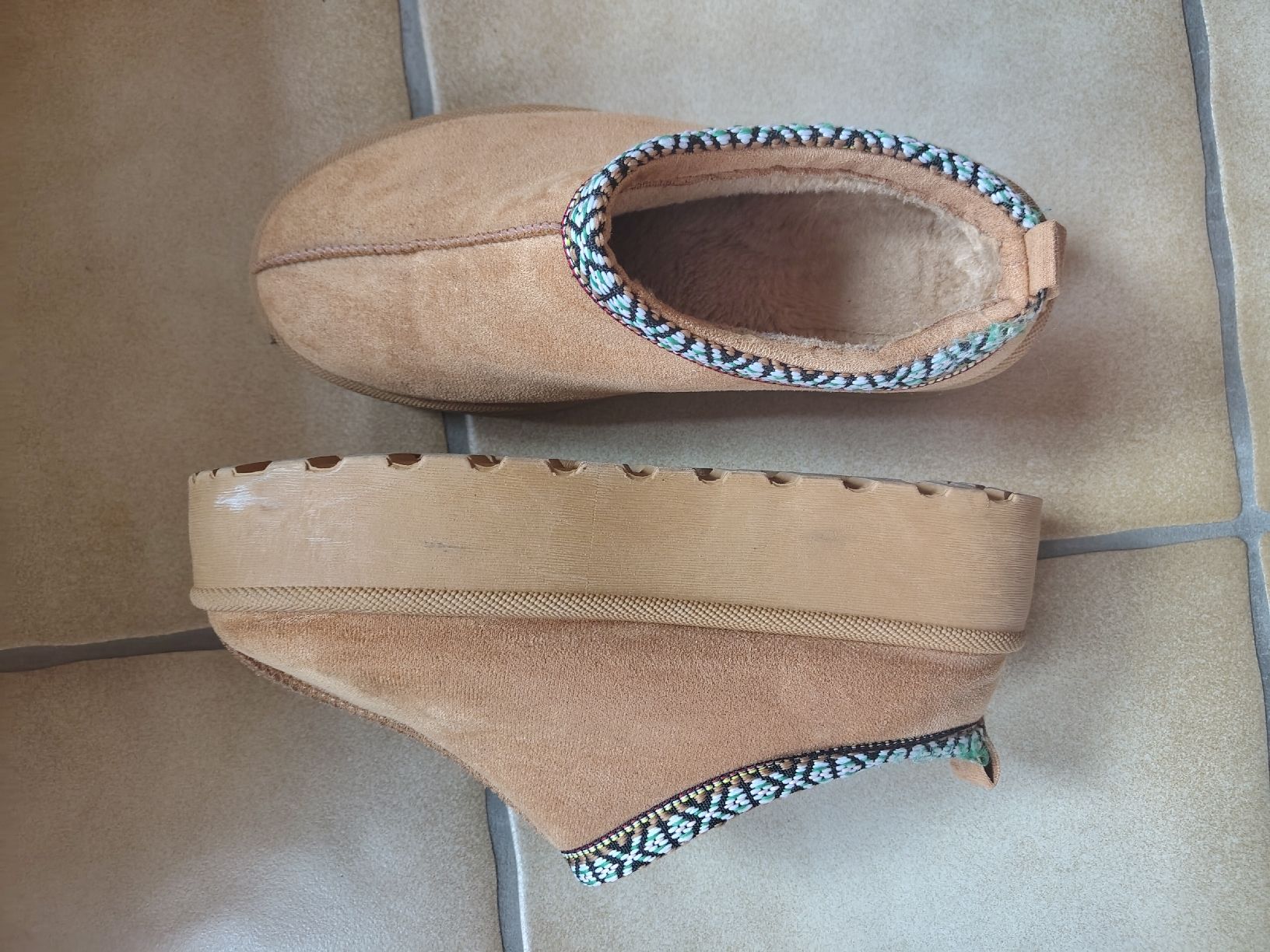 Chaussures hommes: Warme Hüttenschuhe – D'occasion à Winterthur par LenaLena03