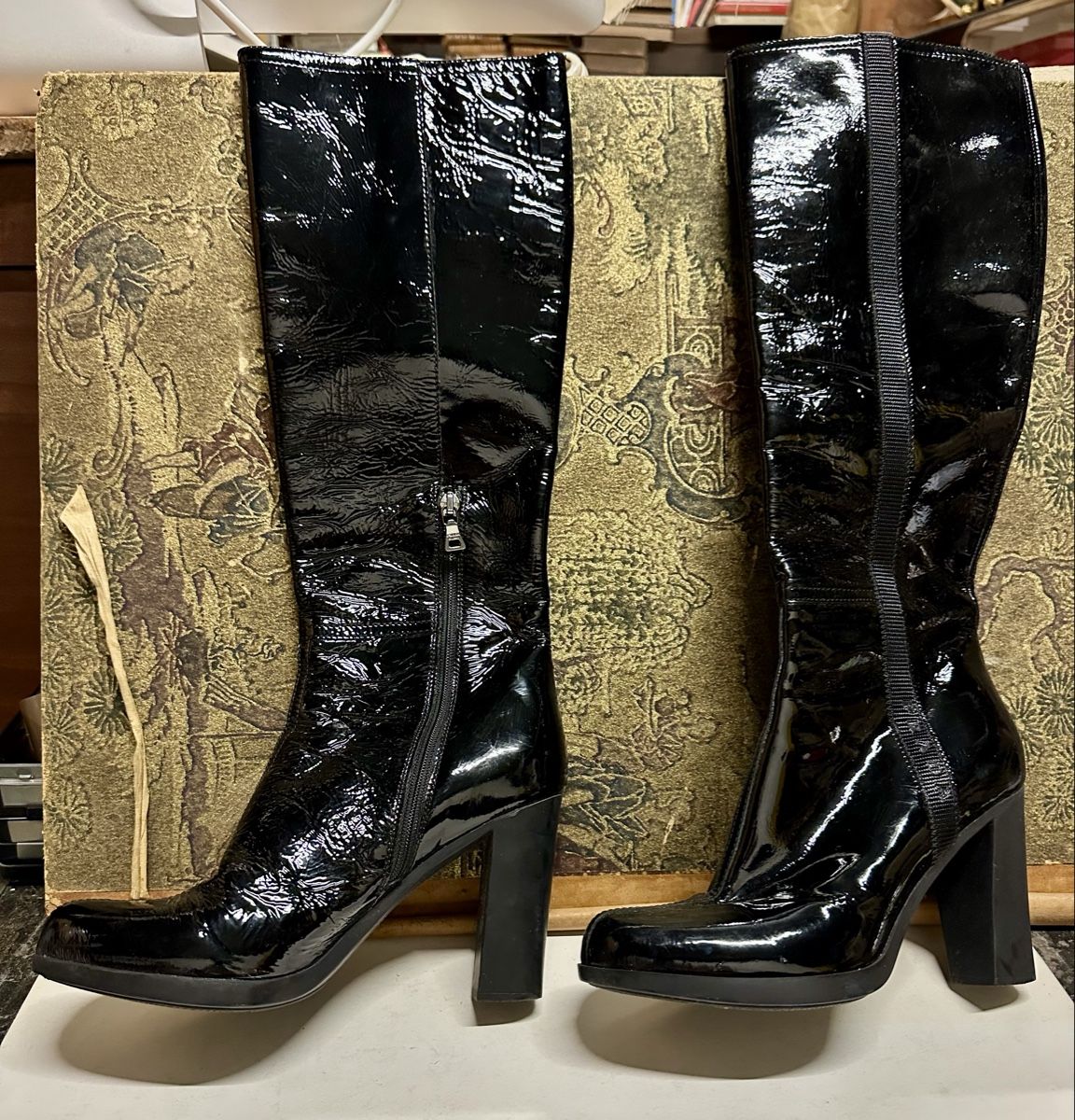 Prada Scarpe da donna: Bottes PRADA vernis noir taille 36. – Usato da Genève venduto da Tom6 1