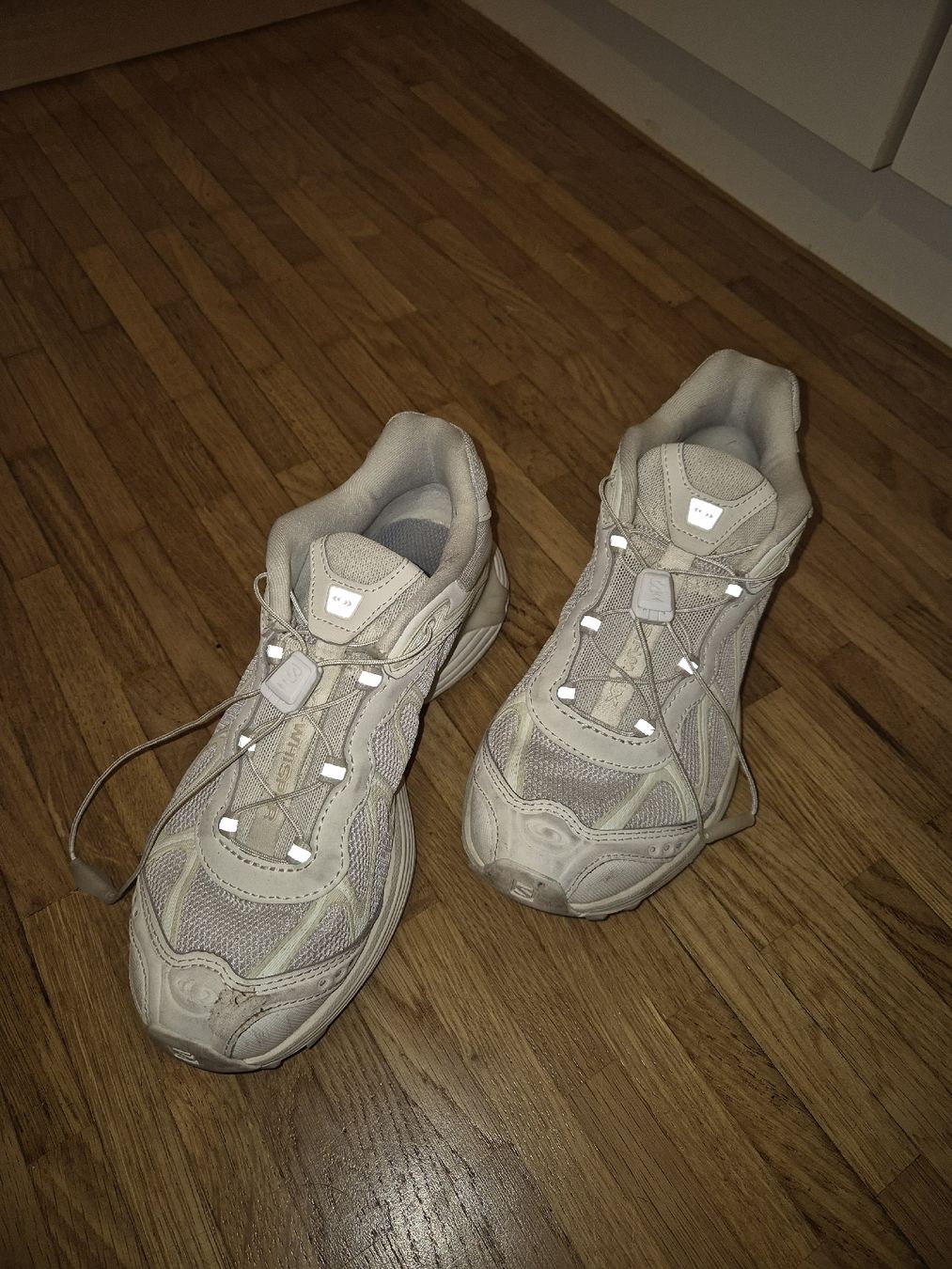 Scarpe da uomo: Baskets Salomon AX 400 blanches – Usato da Puplinge venduto da melodiieee 1