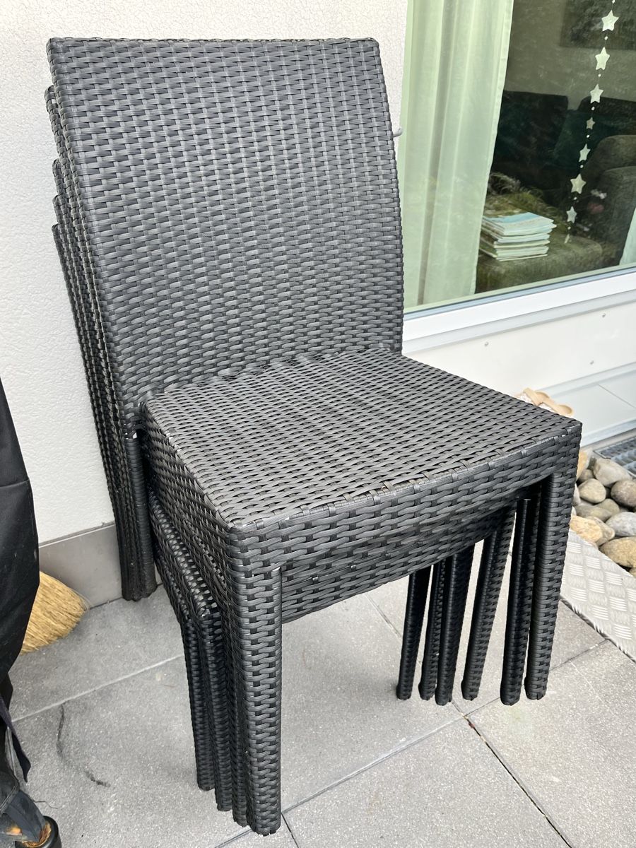 Sedie: 6 Rattan Gartenstühle schwarz – Usato da Meggen venduto da hazelbaby