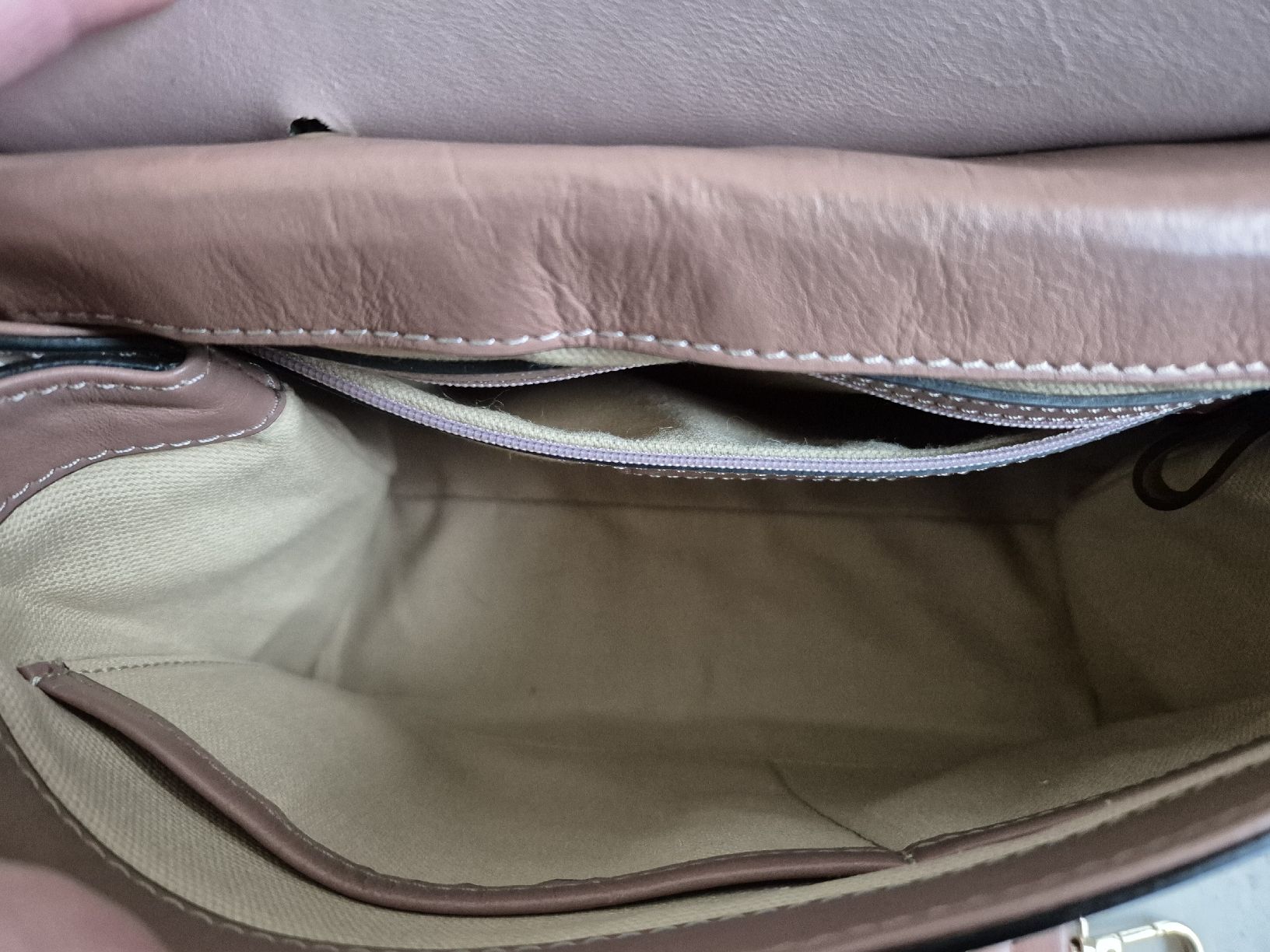 Coccinelle Sacs femmes: Coccinell Lederhandtasche mauve – Neuf (Voir description) à Meggen par topas041 3
